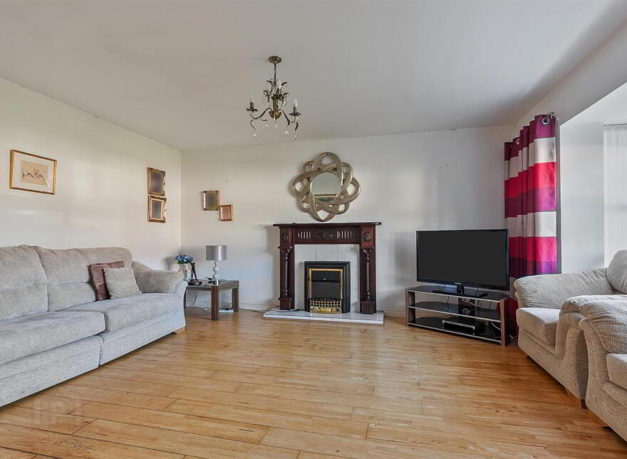 42 Brackenridge, Carrickfergus, BT38 8FW