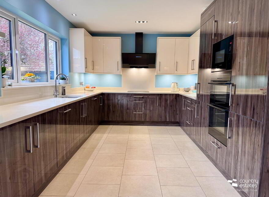 19 The Chase, Parkgate, Ballyclare, BT39 0JT
