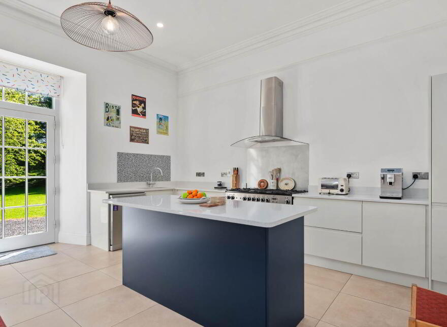 Lawn House, West End, Drimoleague, P47K594