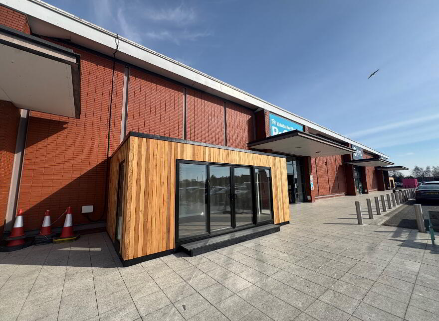 Commercial Pods/Kiosks @, Hillview Retail Park, Crumlin Road, Belfast, BT14 6AA