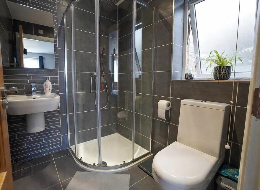 22 Highgrove Road, Carrickfergus, BT38 9TZ