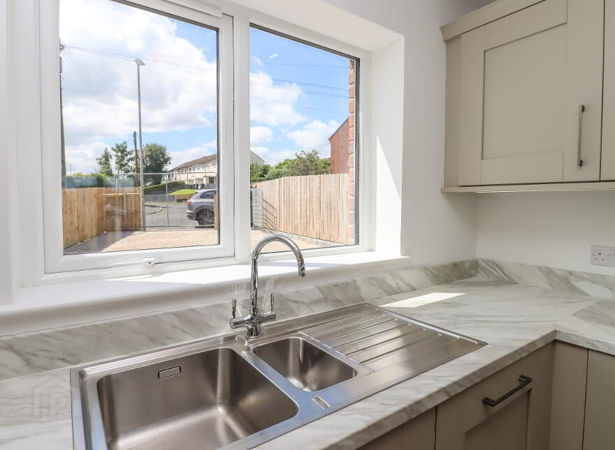 17, A Cherryhill Park, Dundonald, Belfast, BT16 1JD