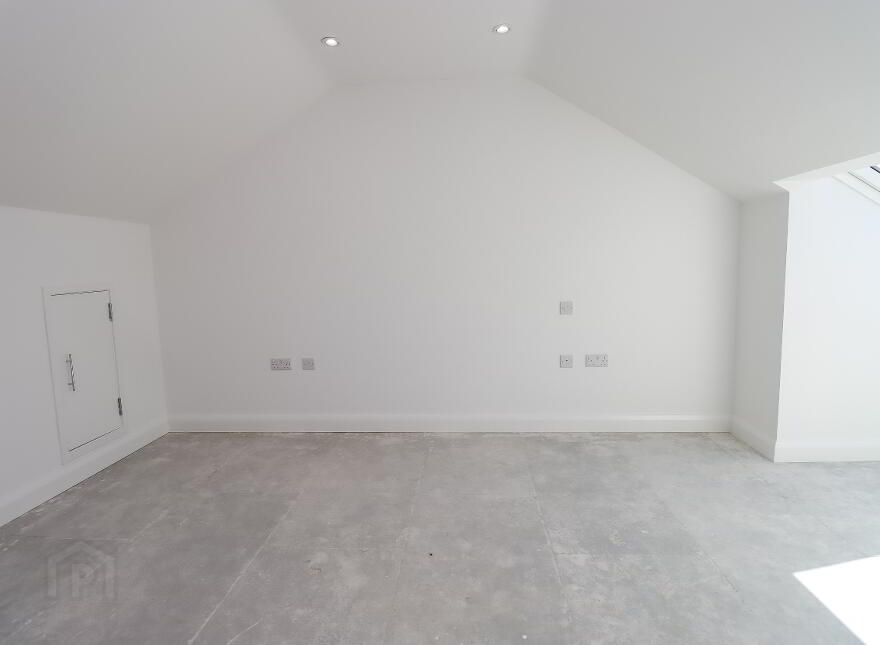 17, A Cherryhill Park, Dundonald, Belfast, BT16 1JD