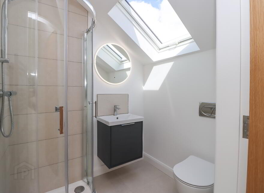 17, A Cherryhill Park, Dundonald, Belfast, BT16 1JD