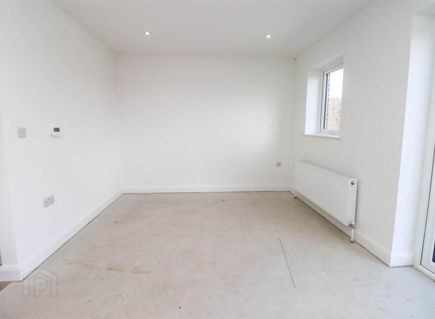 17, A Cherryhill Park, Dundonald, Belfast, BT16 1JD