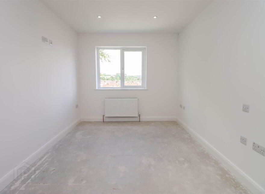 17, A Cherryhill Park, Dundonald, Belfast, BT16 1JD