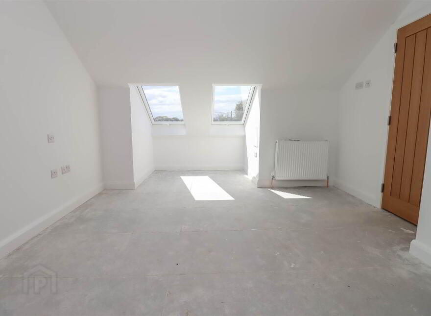 17, A Cherryhill Park, Dundonald, Belfast, BT16 1JD