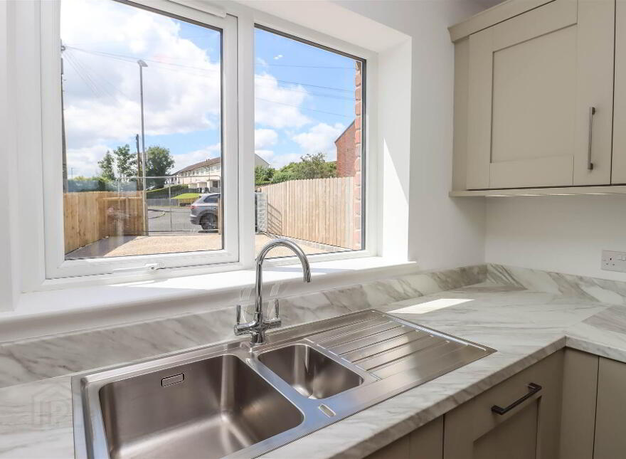 17, A Cherryhill Park, Dundonald, Belfast, BT16 1JD