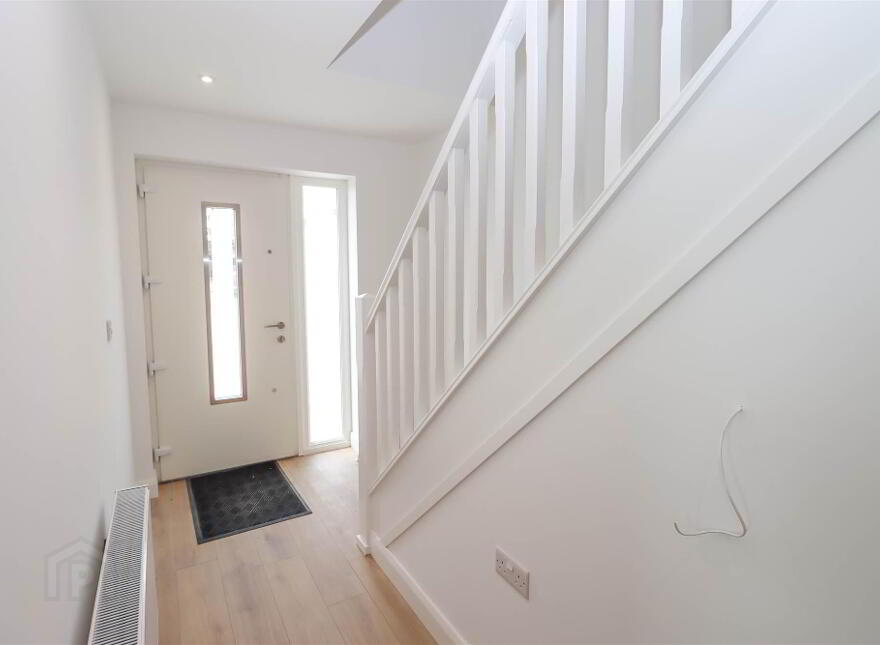 17, A Cherryhill Park, Dundonald, Belfast, BT16 1JD