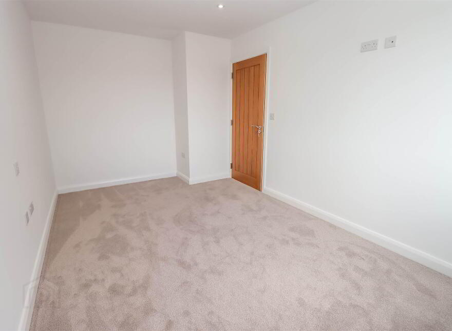 17, A Cherryhill Park, Dundonald, Belfast, BT16 1JD