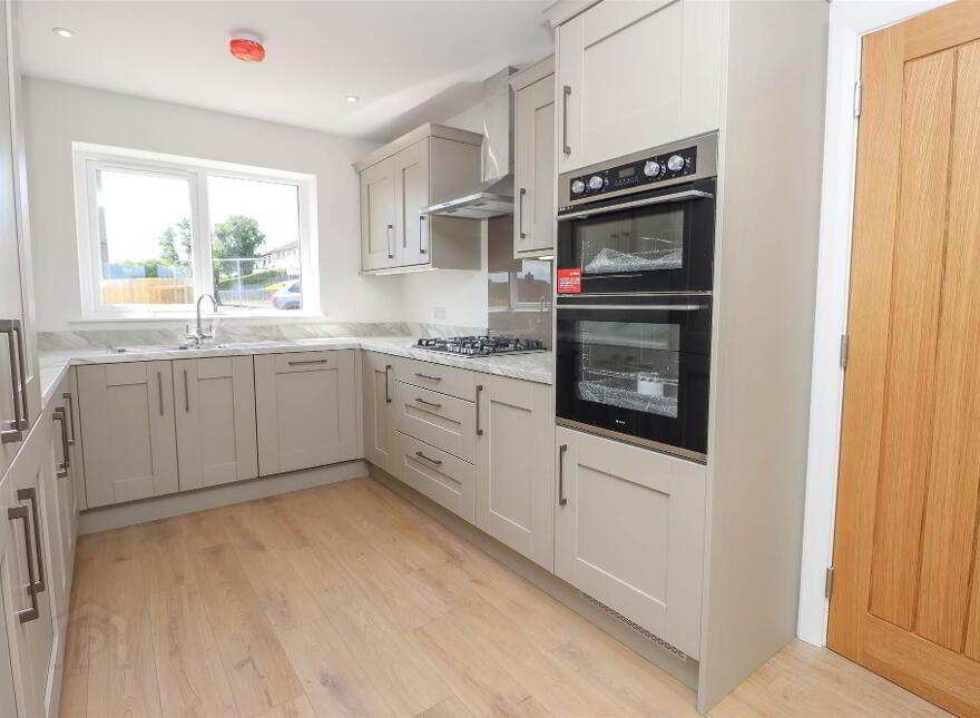 17, A Cherryhill Park, Dundonald, Belfast, BT16 1JD