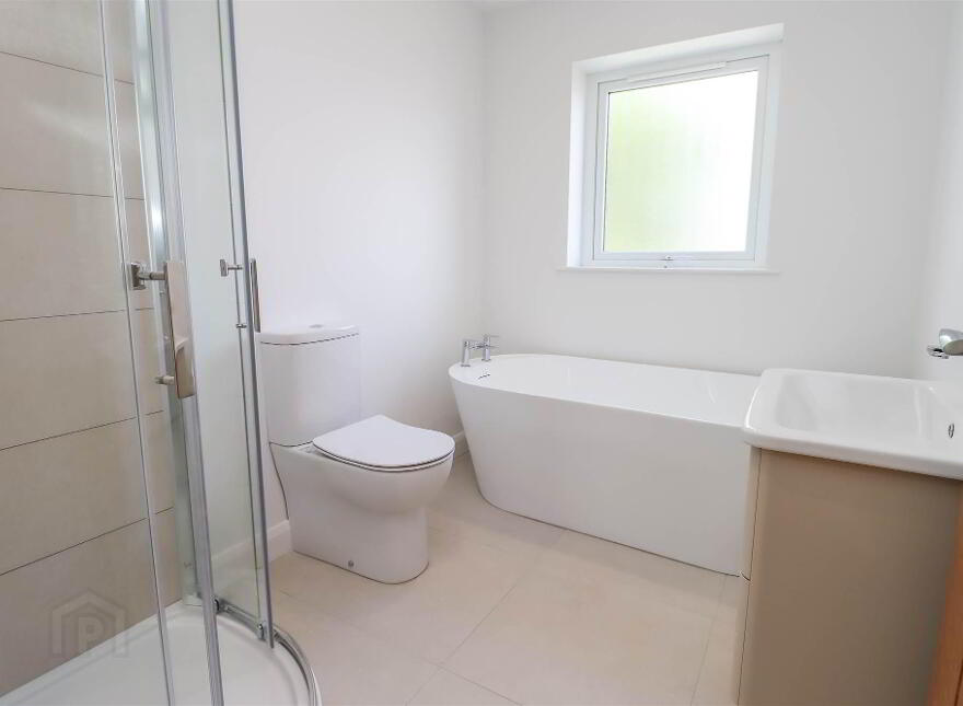 17, A Cherryhill Park, Dundonald, Belfast, BT16 1JD