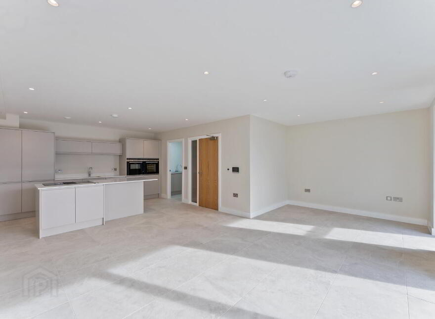 Apartment 8 10 Kings Hall Lane, Belfast, BT9 6PS