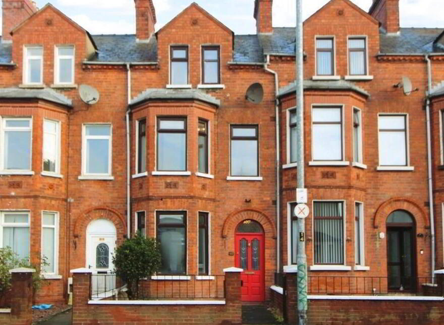 63 Ballygomartin Road, Belfast, BT13 3LB