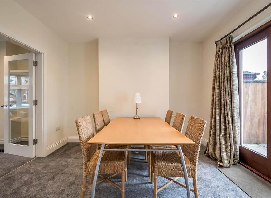 38 Locksley Park, Upper Lisburn Road, Belfast, BT10 0AR