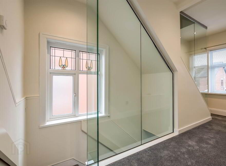 38 Locksley Park, Upper Lisburn Road, Belfast, BT10 0AR