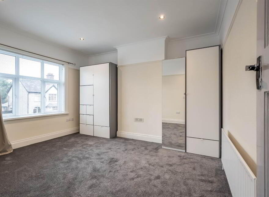 38 Locksley Park, Upper Lisburn Road, Belfast, BT10 0AR