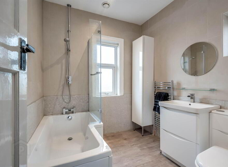 38 Locksley Park, Upper Lisburn Road, Belfast, BT10 0AR