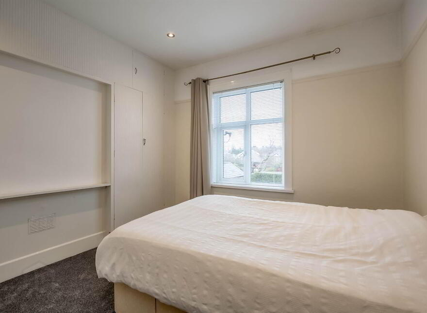 38 Locksley Park, Upper Lisburn Road, Belfast, BT10 0AR