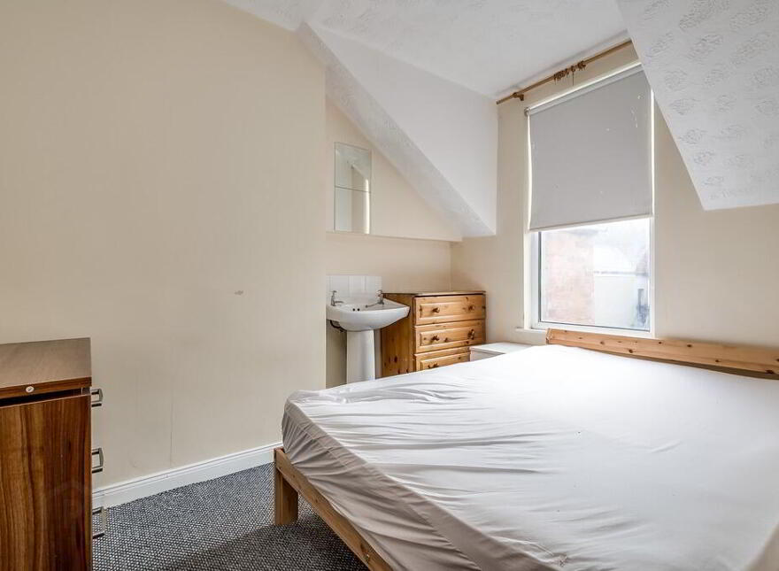 8 Donnybrook Street, Belfast, BT9 7DB