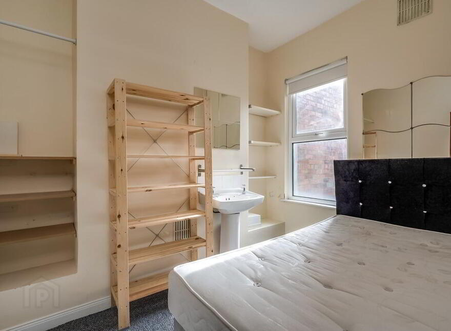 8 Donnybrook Street, Belfast, BT9 7DB