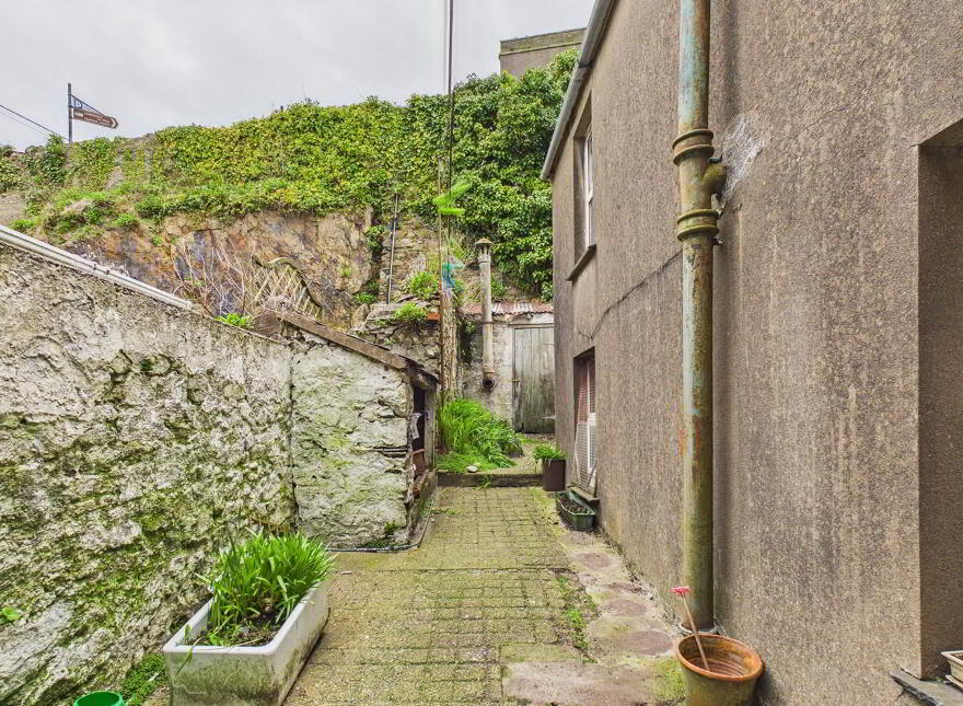 8 The Terrace, Strand Street, Tramore, X91AY68