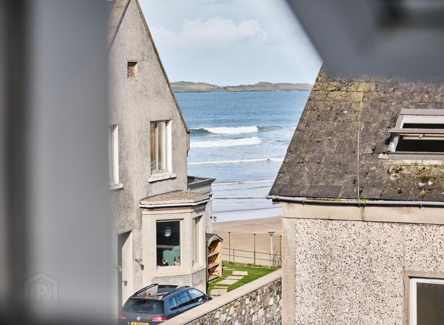 Apt 4, 64 Causeway Street, Portrush, BT56 8AD