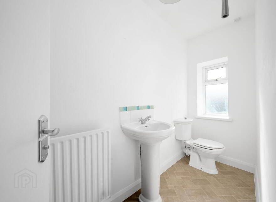 Apt 4, 64 Causeway Street, Portrush, BT56 8AD