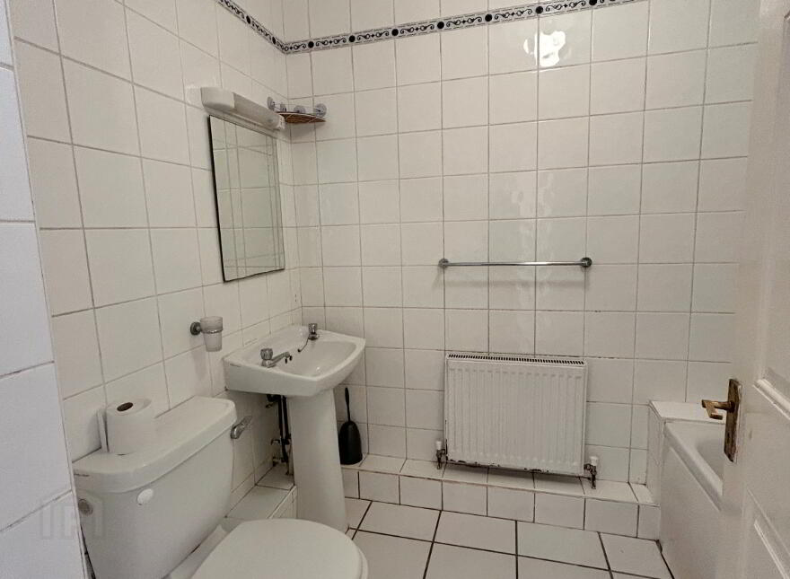 Block D, 105 An Tsean Mhargadh, Greenlanes, Drogheda, A92H270