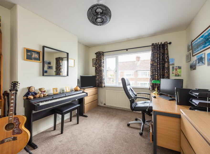 37 Thornhill Drive, Belfast, BT5 7AW