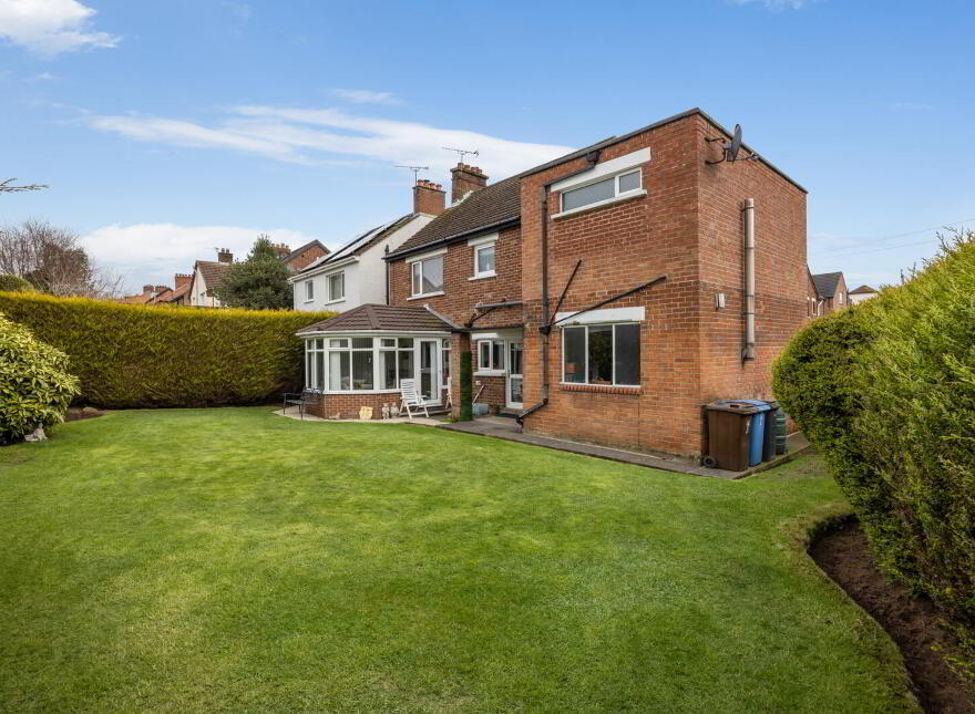 37 Thornhill Drive, Belfast, BT5 7AW