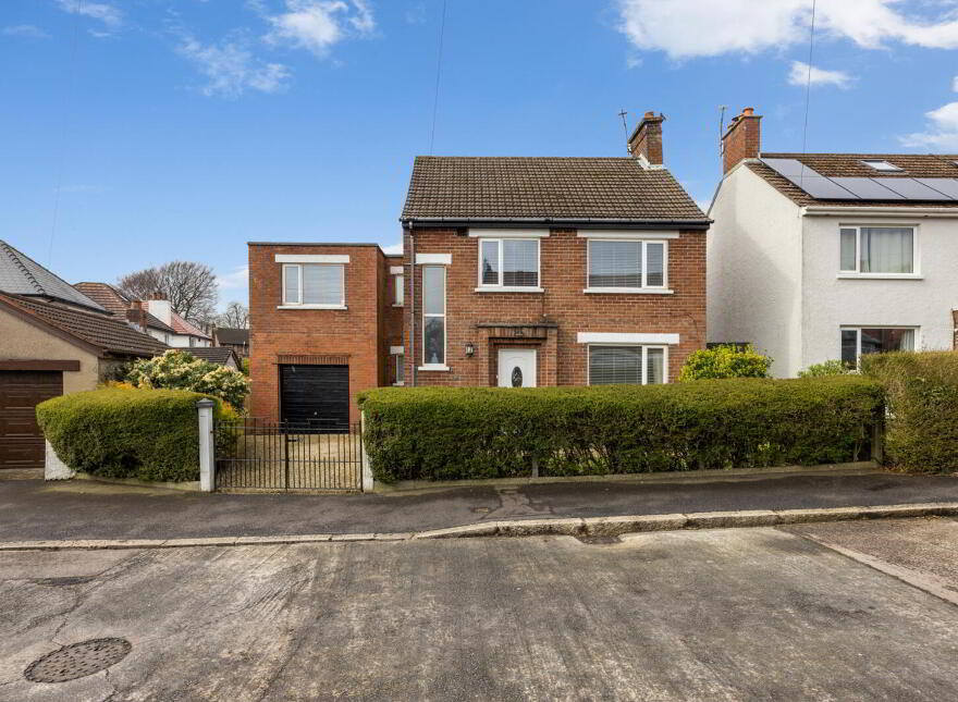 37 Thornhill Drive, Belfast, BT5 7AW