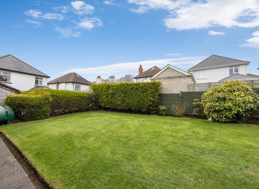 37 Thornhill Drive, Belfast, BT5 7AW