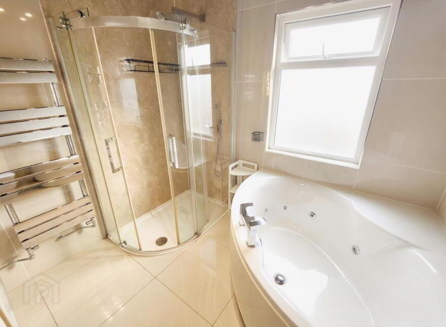 162 Ballygomartin Road, Belfast, BT13 3NF