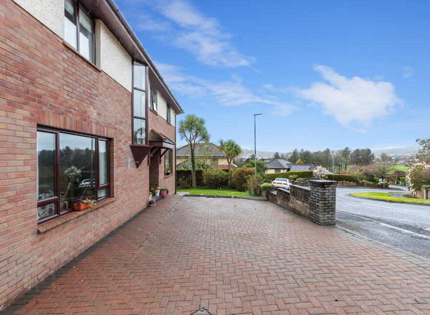 5 The Oaks, Newtownards, BT23 8GZ