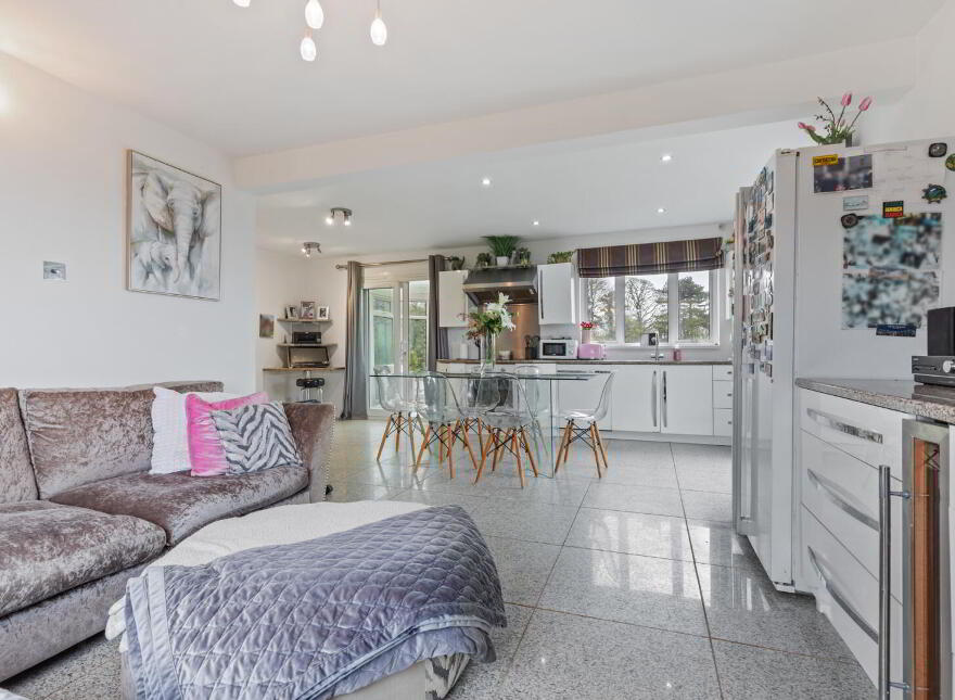 5 The Oaks, Newtownards, BT23 8GZ