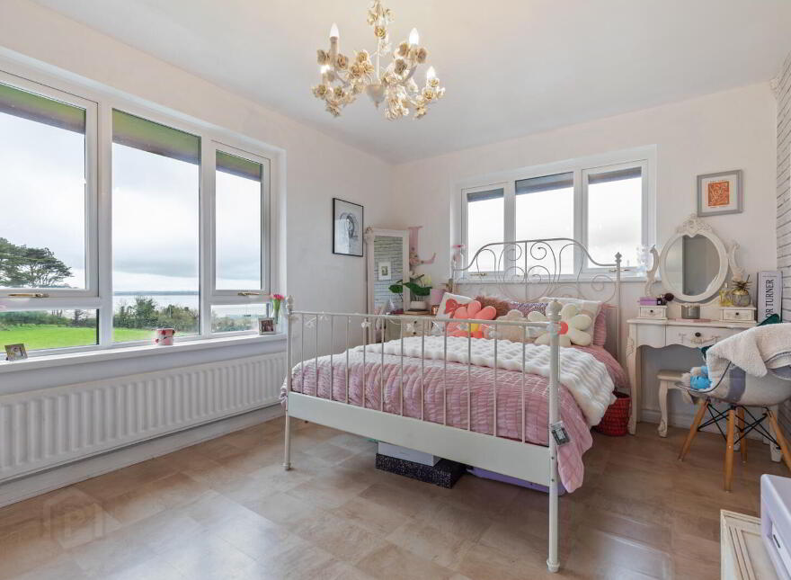 5 The Oaks, Newtownards, BT23 8GZ