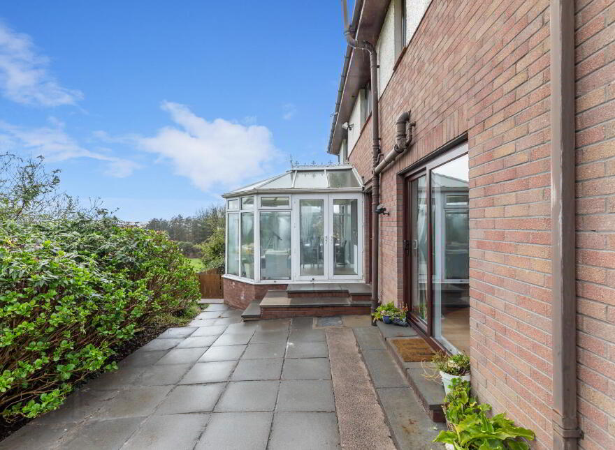 5 The Oaks, Newtownards, BT23 8GZ