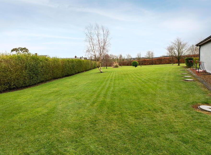 46 Cherryhill Road, Ballynahinch, BT24 8NW