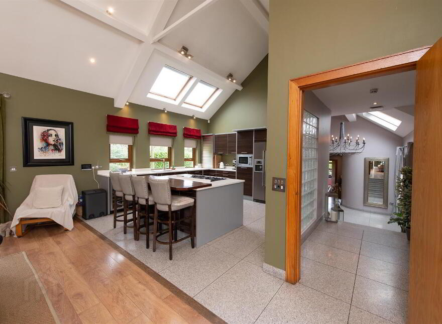 46 Cherryhill Road, Ballynahinch, BT24 8NW