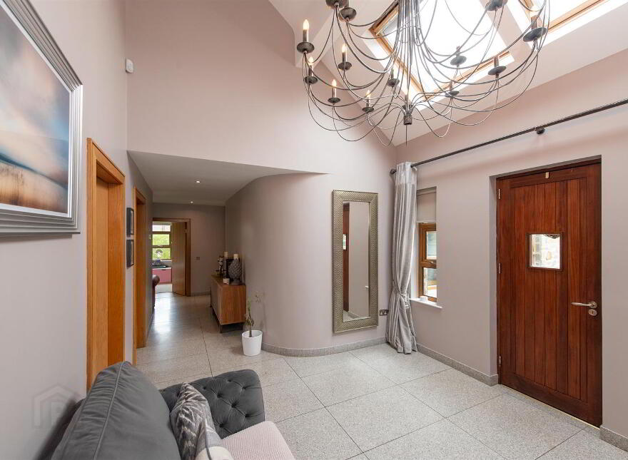 46 Cherryhill Road, Ballynahinch, BT24 8NW