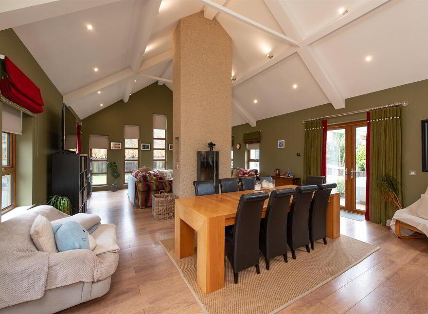 46 Cherryhill Road, Ballynahinch, BT24 8NW