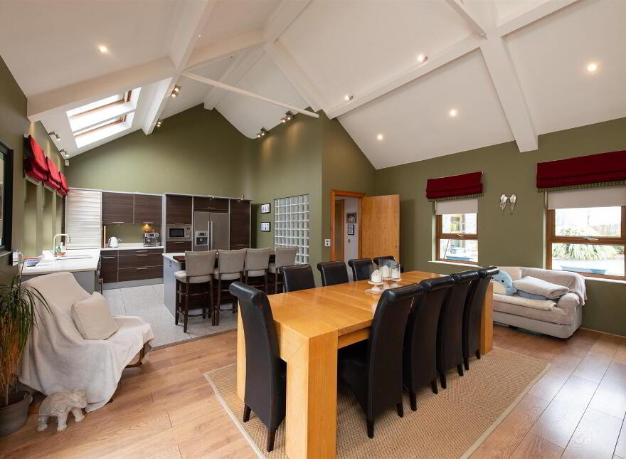 46 Cherryhill Road, Ballynahinch, BT24 8NW