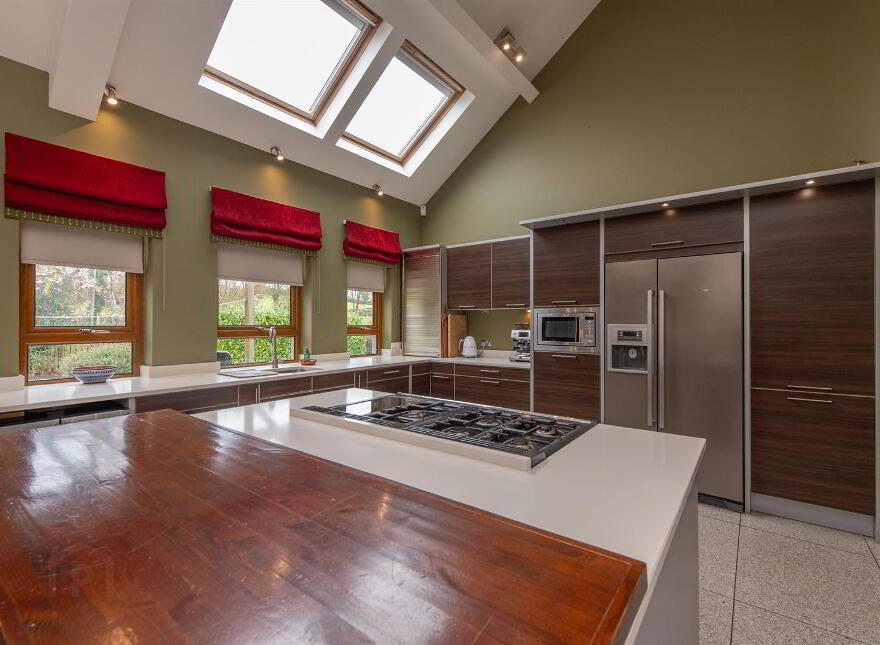 46 Cherryhill Road, Ballynahinch, BT24 8NW