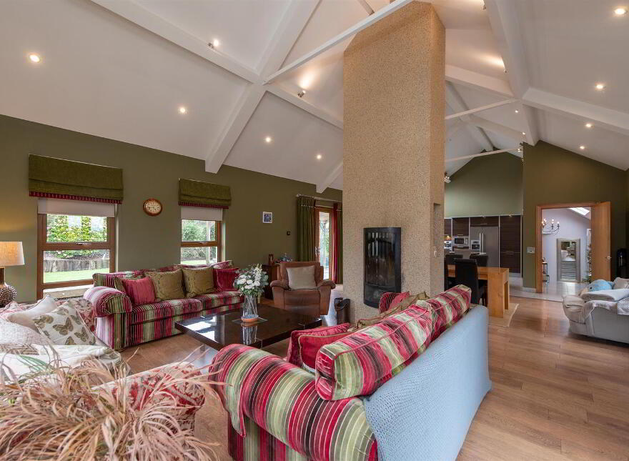 46 Cherryhill Road, Ballynahinch, BT24 8NW
