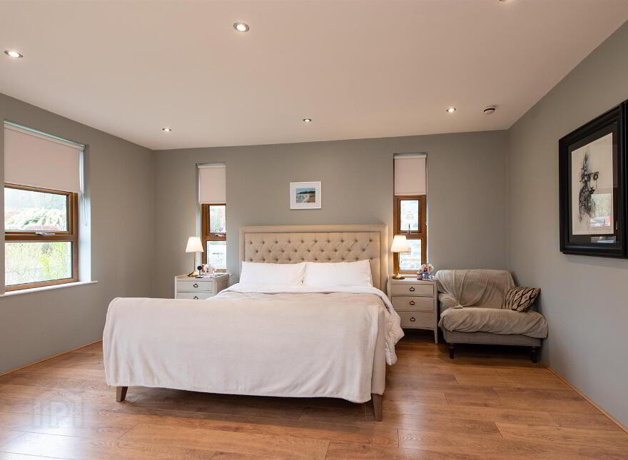 46 Cherryhill Road, Ballynahinch, BT24 8NW