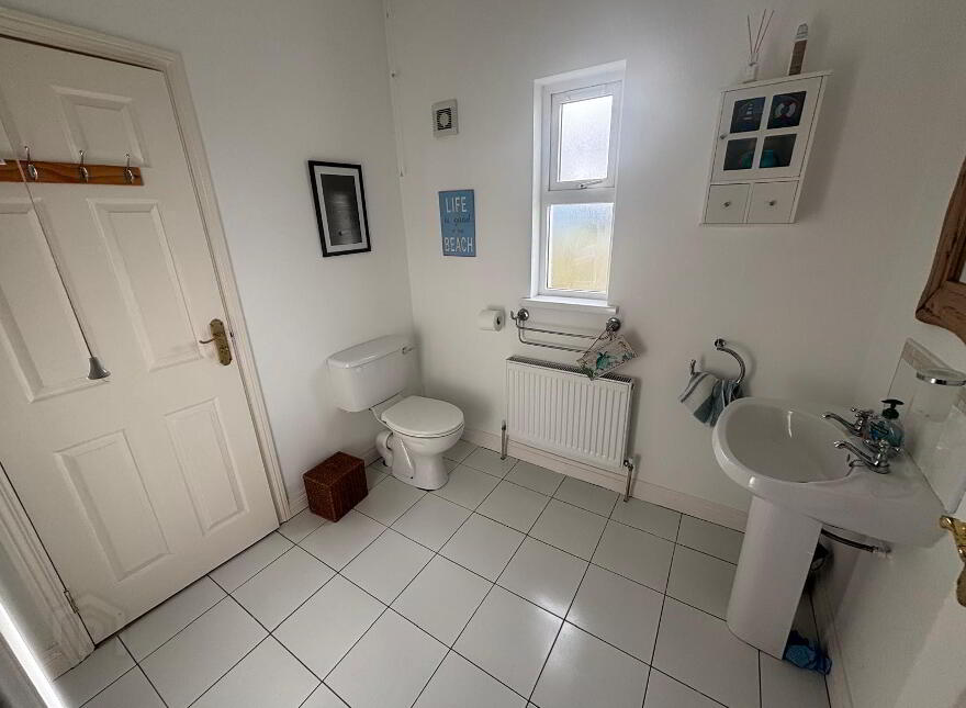 17 Beach Cottages, Rossnowlagh, F94W921
