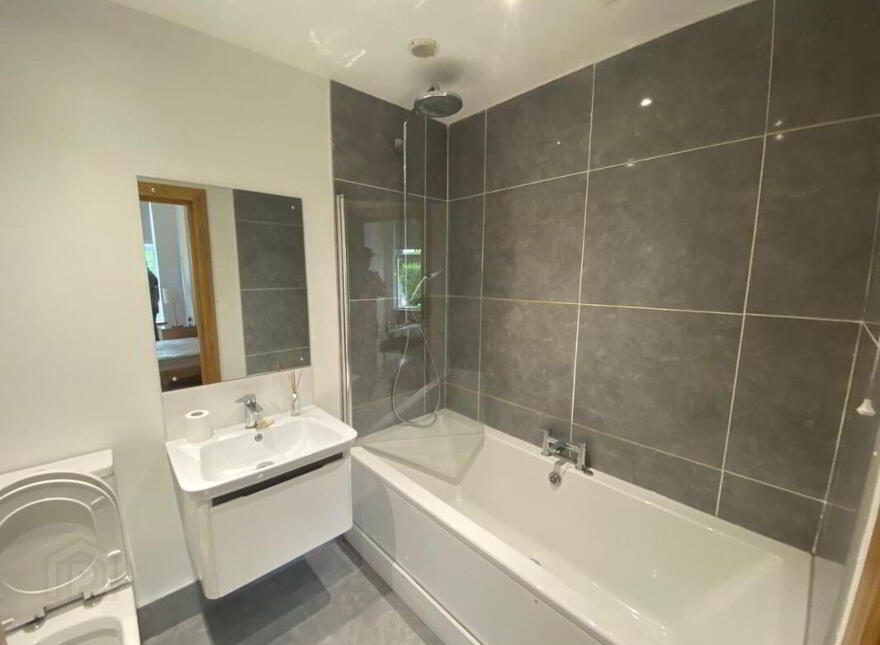 Apartment 1 6 Sans Souci Park, Belfast, BT9 5BZ