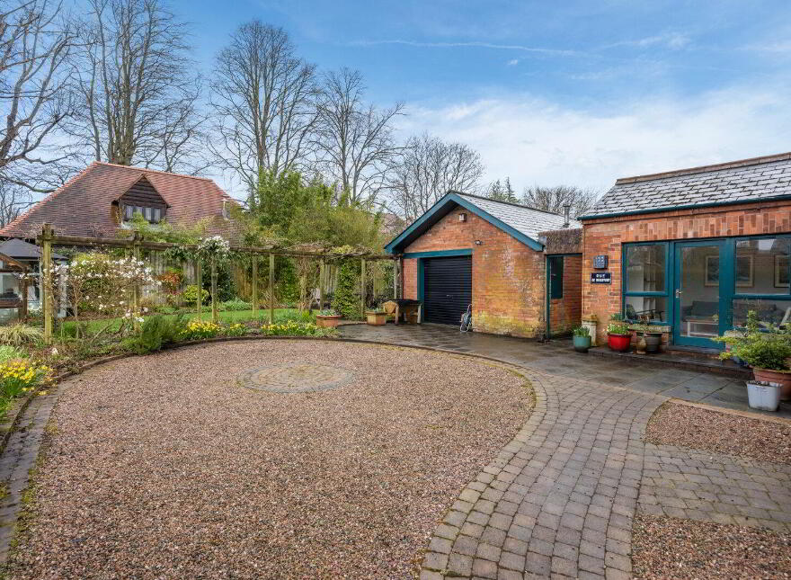 30 Cadogan Park, Belfast, BT9 6HH