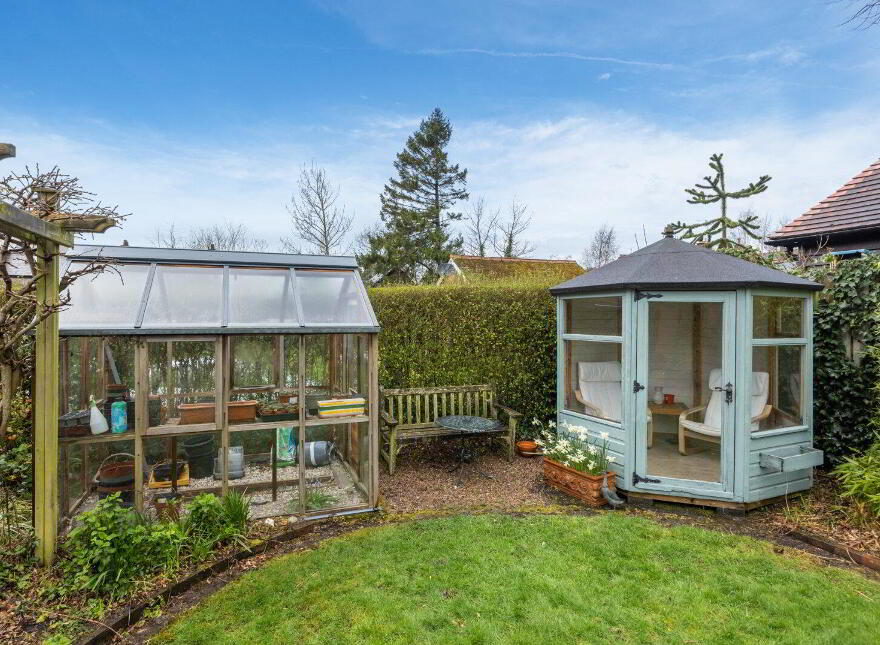 30 Cadogan Park, Belfast, BT9 6HH